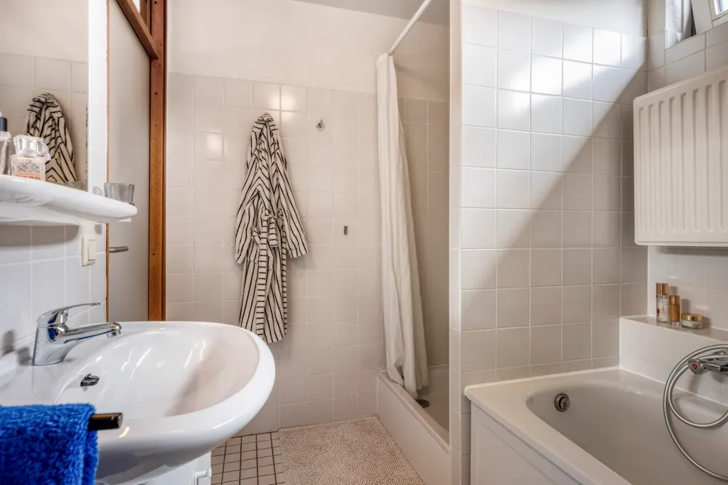 Bagni - Two-Storey House with Garden in Sittard