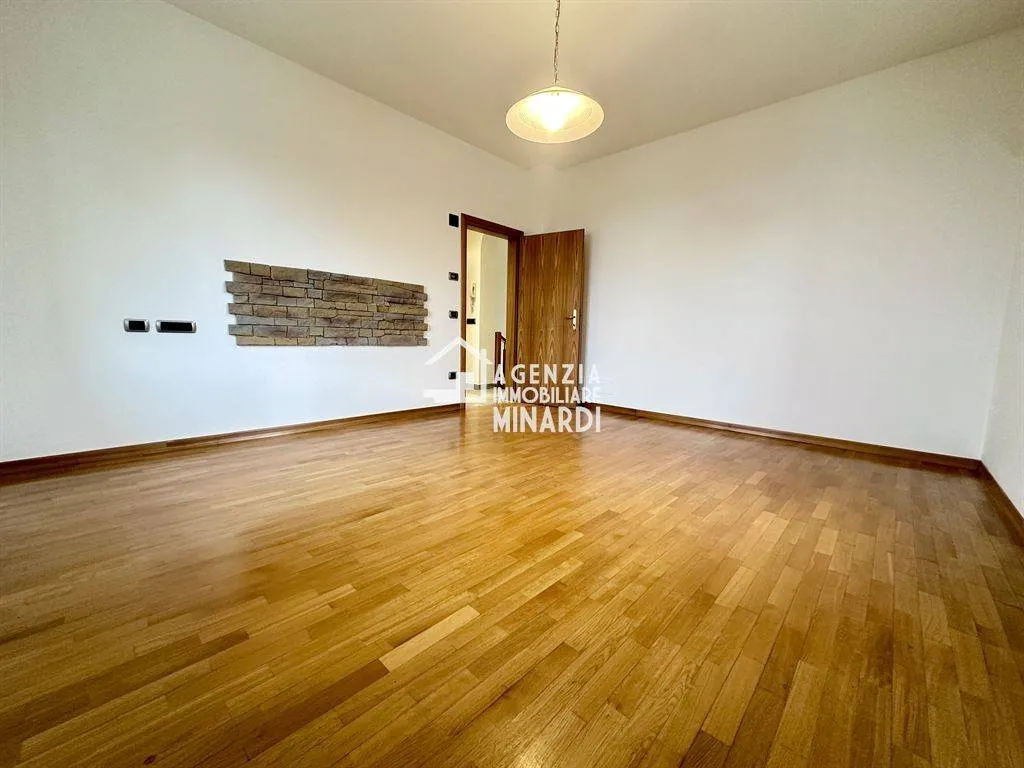 Toad - Independent House with Garden in Faenza