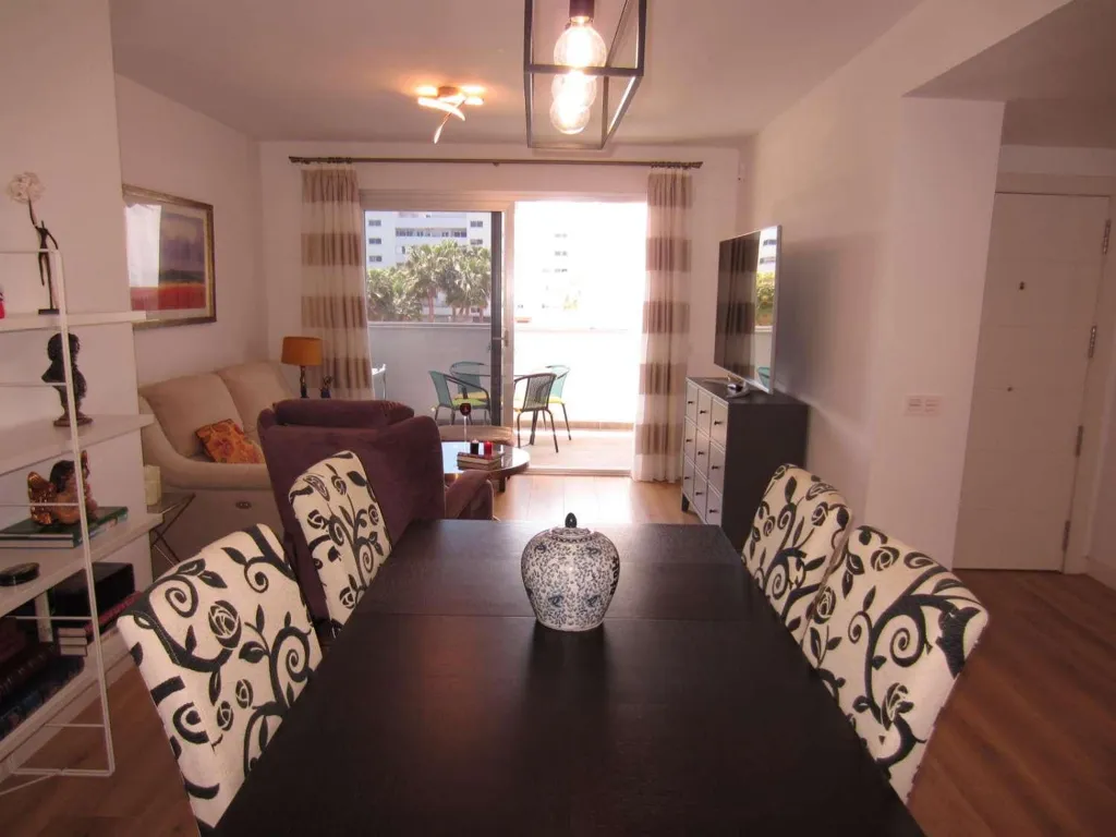 Salle à manger - Apartment with Pool in Fuengirola's Miramar