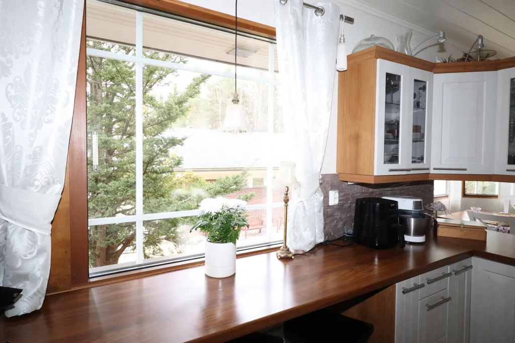 Cuisine - Personalised Detached House with Sauna in Hyllykallio