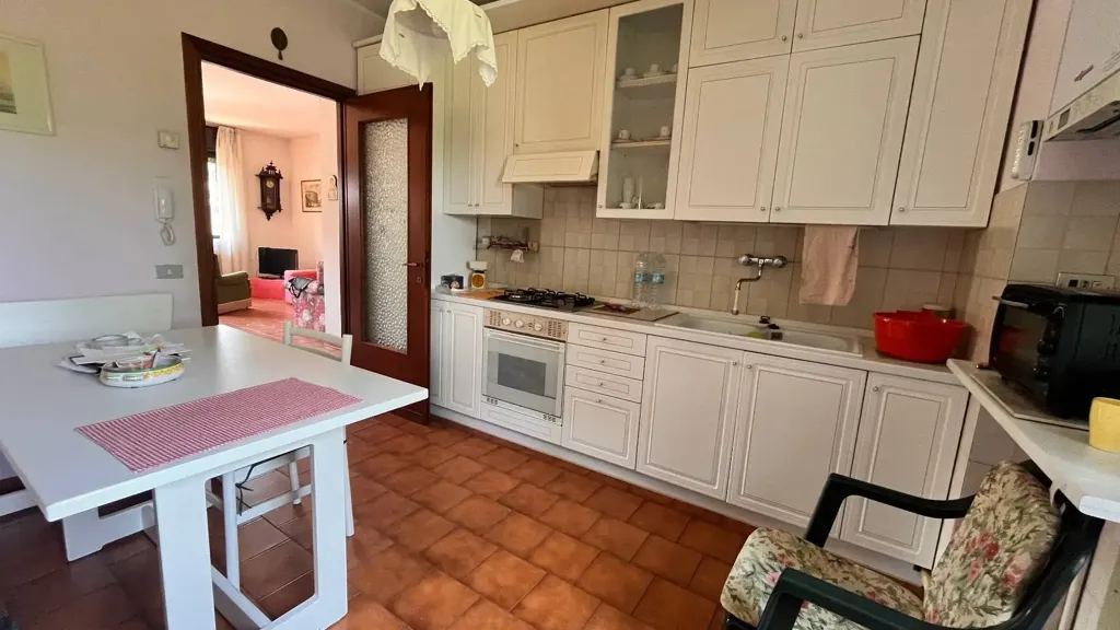 Söögituba - Spacious Trilocale with Balcony in Carpaneto Piacentino