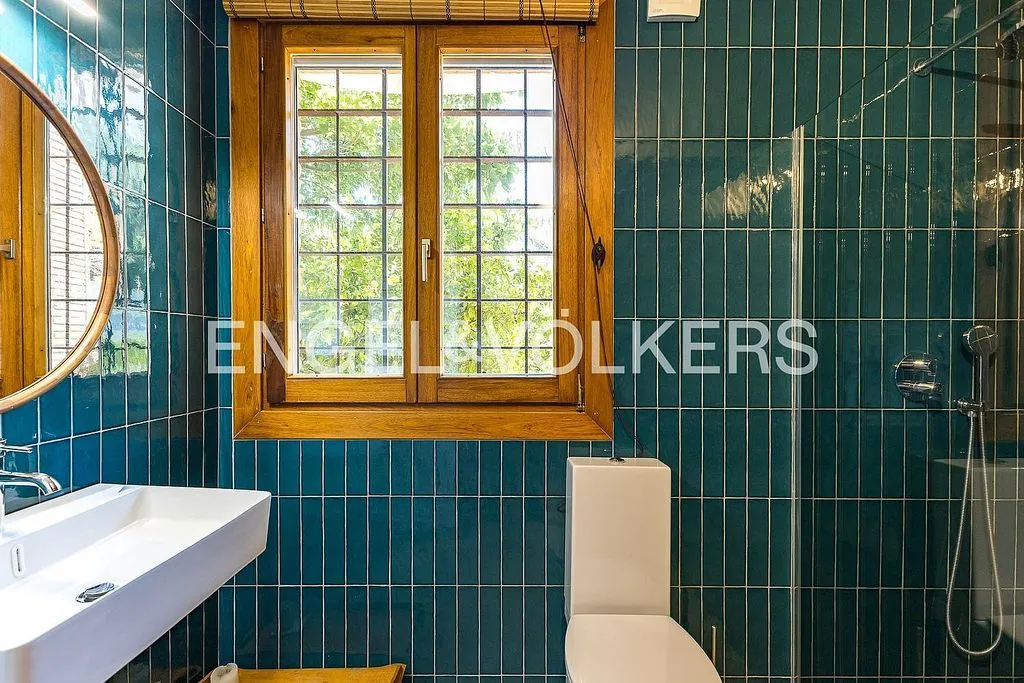 Bagni - Architectural Villa with Terrace in L'Aragai