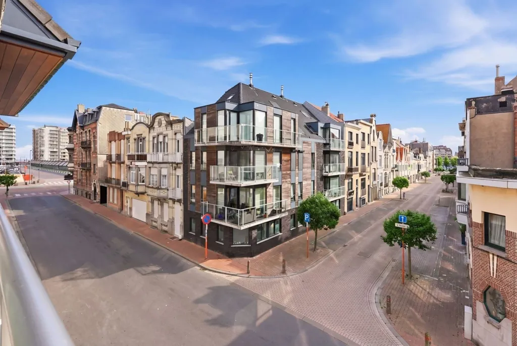 Balcon - Appartement 3 Chambres avec Terrasse près de la Digue à Anvers