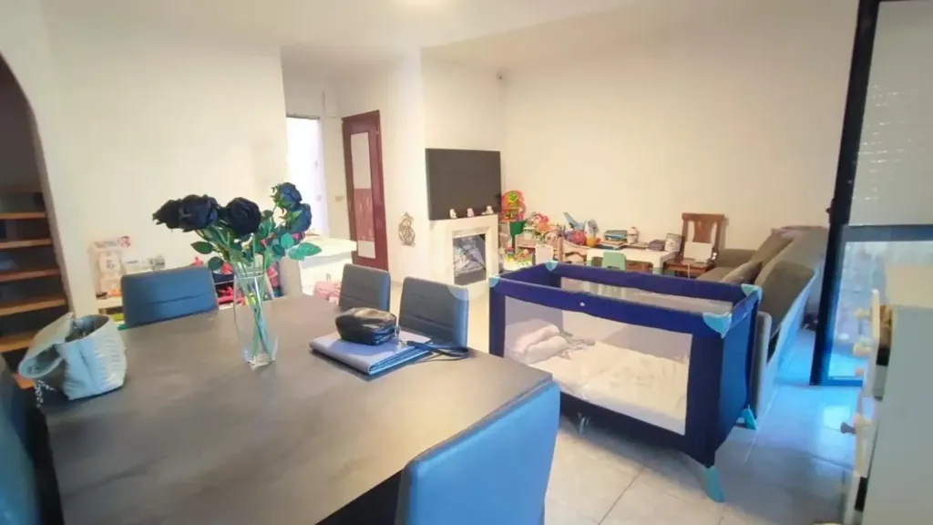 Salle à manger - Terraced Villa with Garden in Foggia