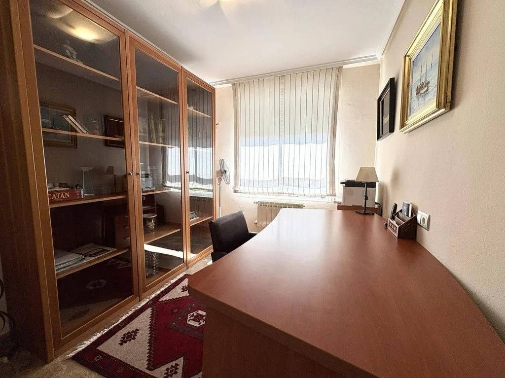 Office - Luxury Penthouse with Pool in Playa de San Juan