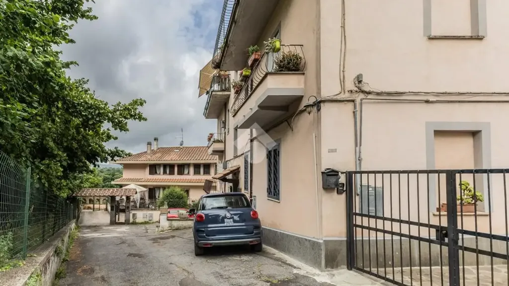 Välivaade - Rearranged Apartment with Balcony in Sutri