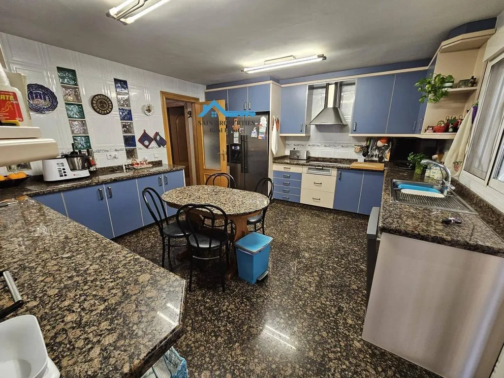 Köök - Luxury Villa with Pool in Colonia Escandinavia