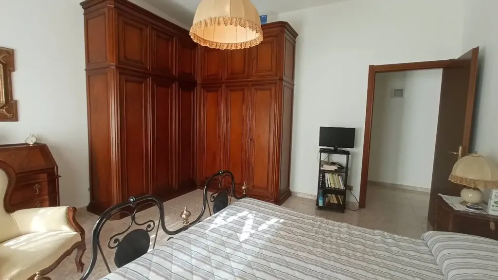 Magamistoad - Villa with Garden in Central Mortara