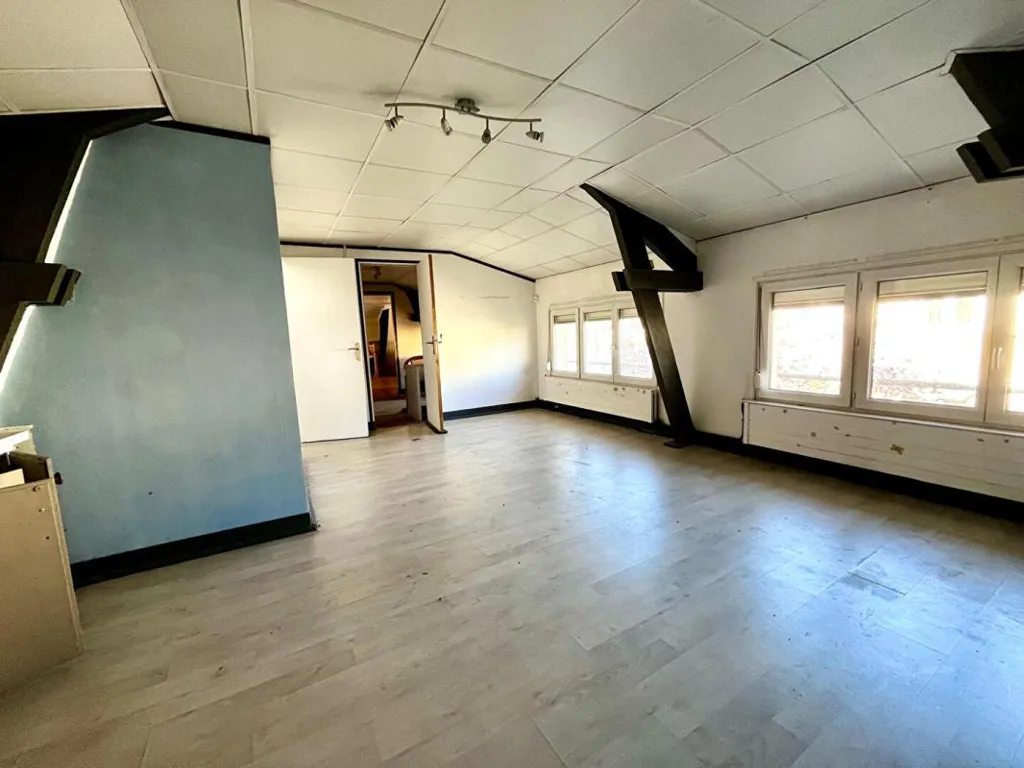 Toad - Development Opportunity Building in Châtillon Centre