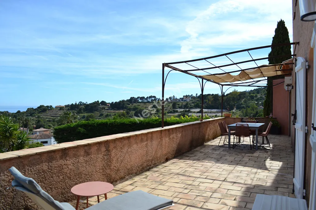 Terrazza - Villa with Panoramic Sea View in Carqueiranne
