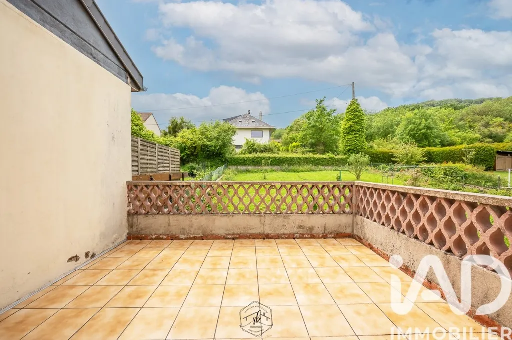 Terrasse - Maison Mitoyenne avec Terrasse dans Environnement Calme