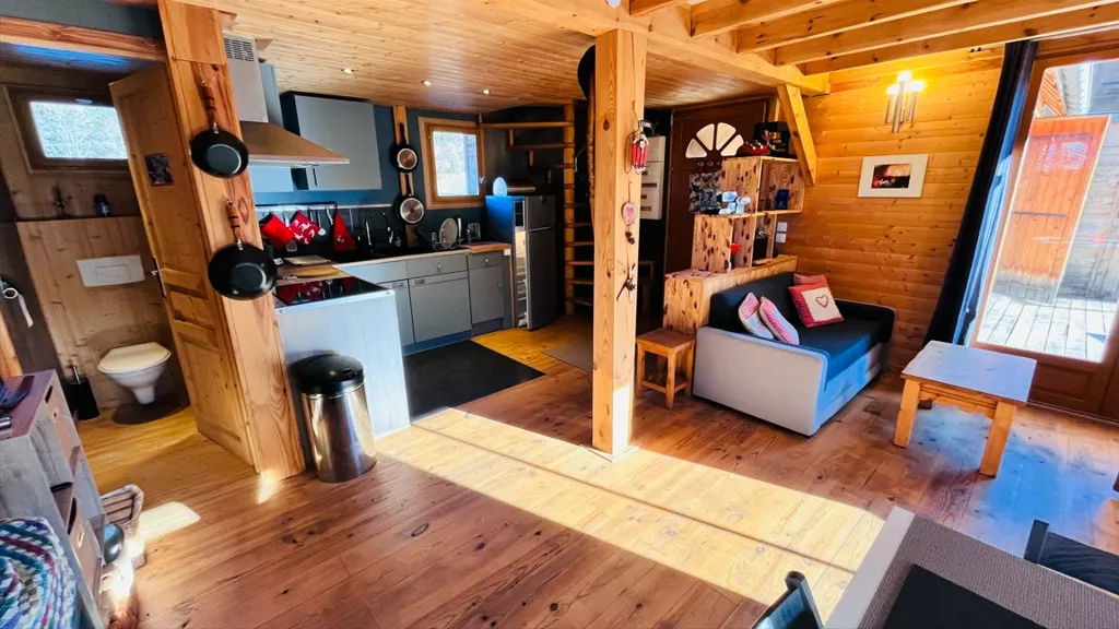 Séjour - Chalet Récemment Construit avec Terrasse à Beauvezer