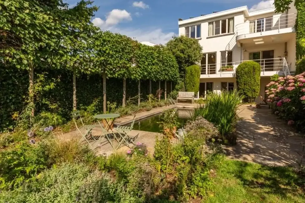 Aed - Unique House with Garden in Lier