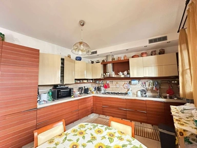Kitchen - Luxury Villa with Private Garden in Milan