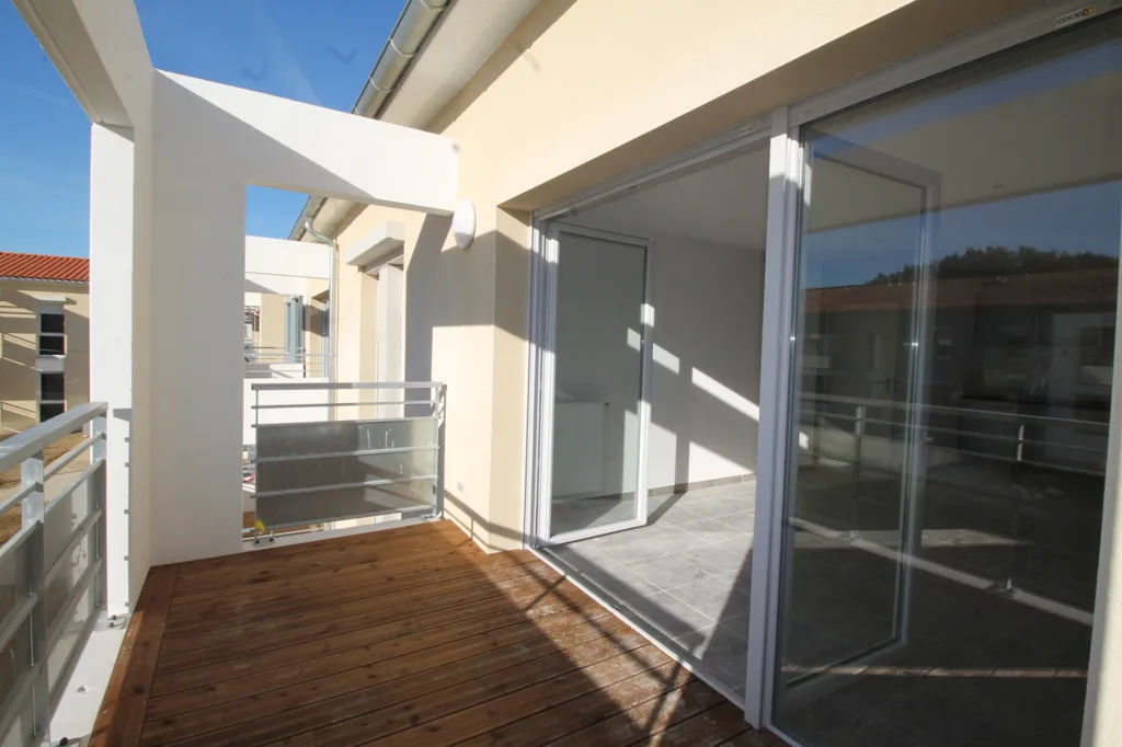 Rõdu - Apartment with West-Facing Terrace in Cornebarrieu