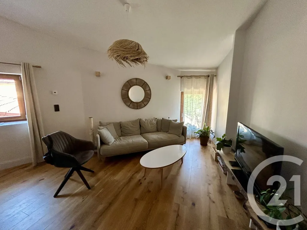 Séjour - Appartement Duplex Rénové au Calme à Millery