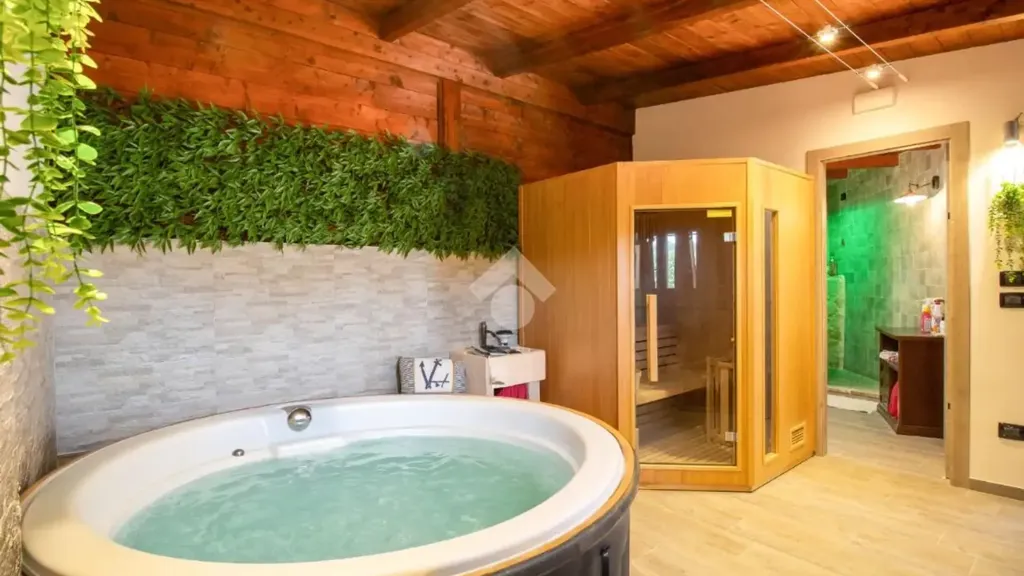 Toad - Villa with Pool in Ortona