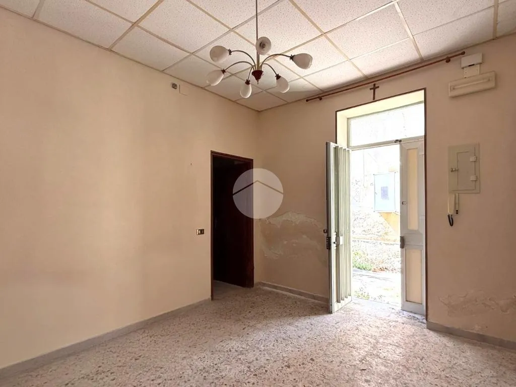 Toad - Independent House with Garden in Messina