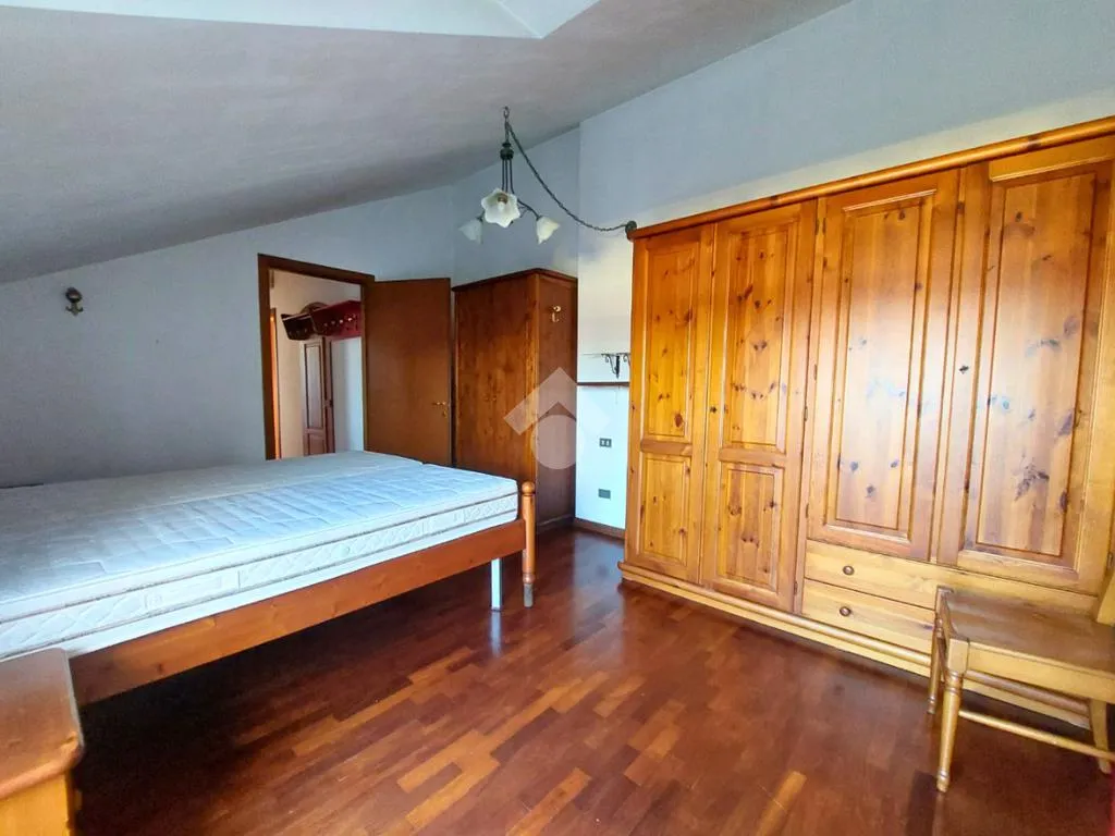 Magamistoad - Top-Floor Flat with Balconies in Vittuone