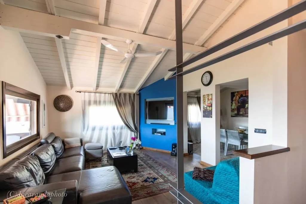 Elutuba - Luxury Villa with Pool in Podenzana