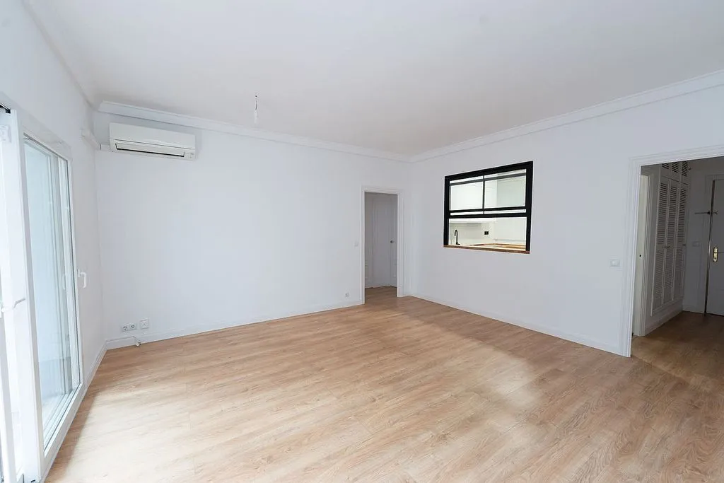 Toad - Apartment with Terrace in Bernabéu, Madrid