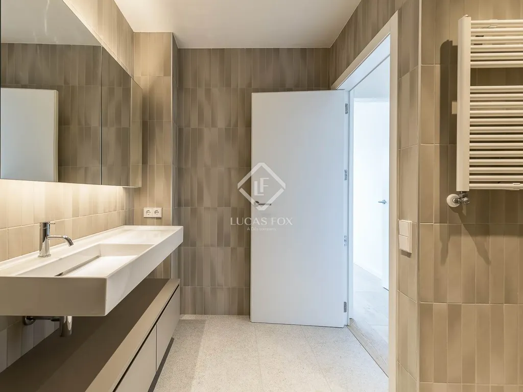 Salles de bain - Renovated Apartment with Terrace in Eixample Right