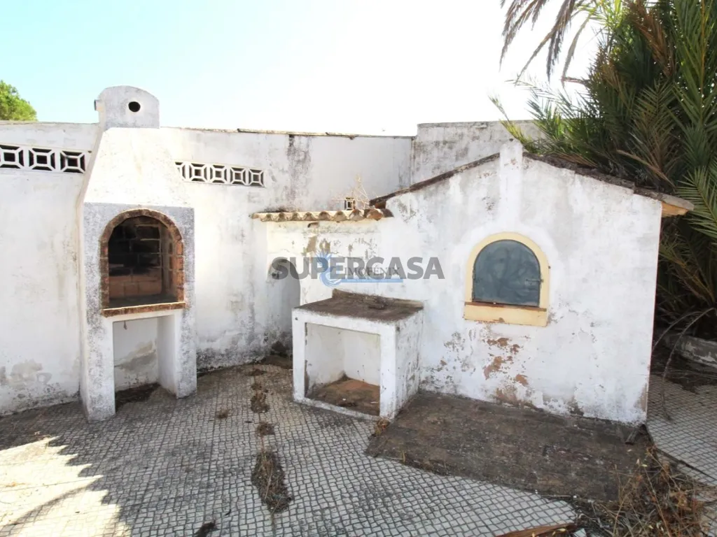 Aed - Algarvian Villa with Golf Course Proximity in Silves