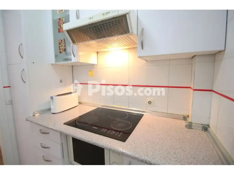 Cuisine - Ample 3-Bedroom Flat in Jerónimos