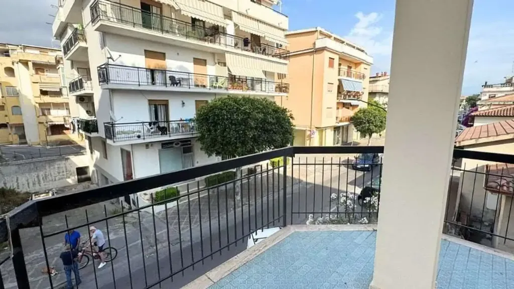 Rõdu - Rustic Apartment with Terraces in Scalea