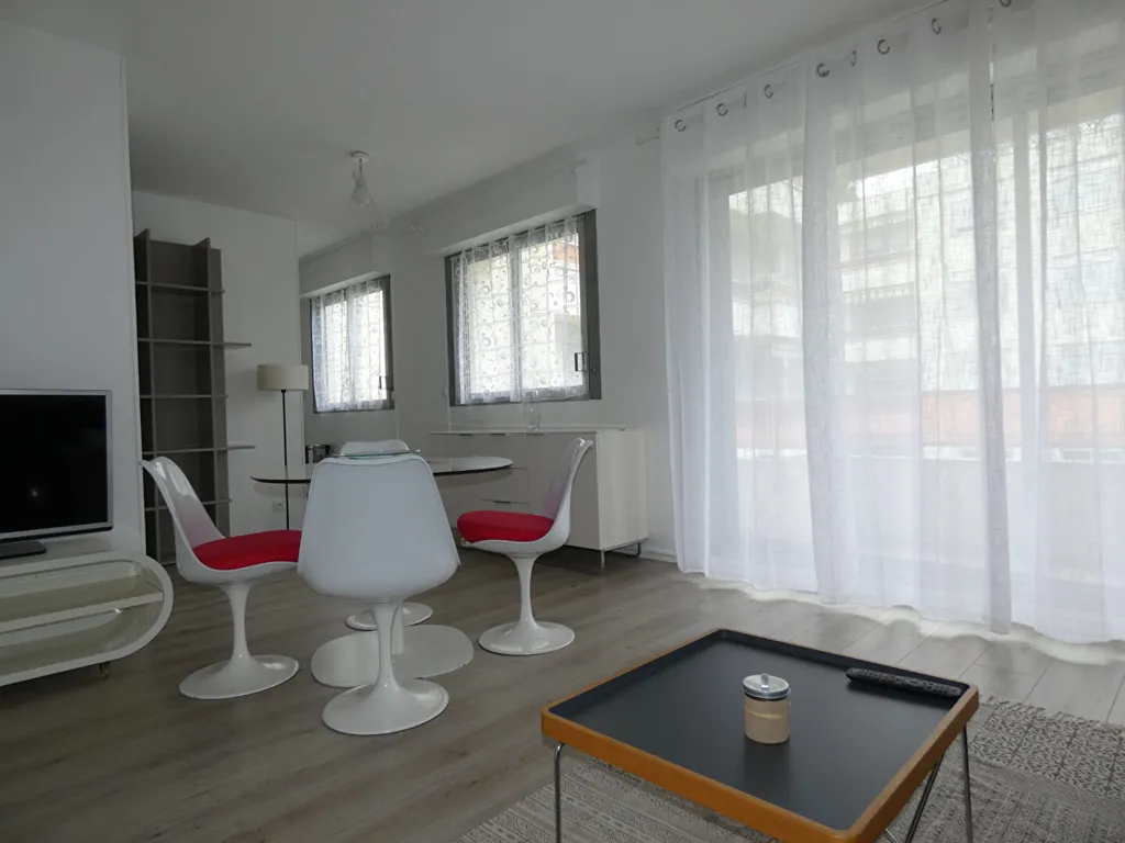 Elutuba - Meubled Studio with Balcony in Romorantin