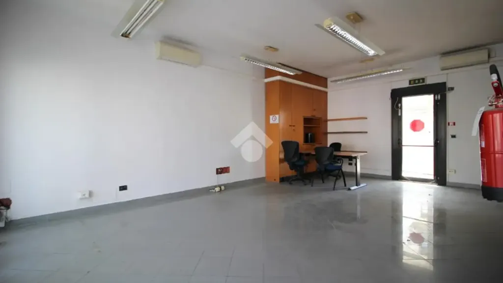 Stanze - Office Space with Balcony in Marmirolo