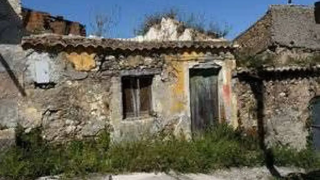 Exterior - Rustic Property with Garden in Sant'Agata di Militello
