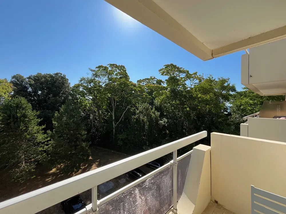 Balcon - Studio avec Balcon et Parking à Loire-Atlantique