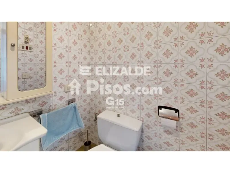 Vannitoad - Apartment with Balcony near Hernani Town Centre