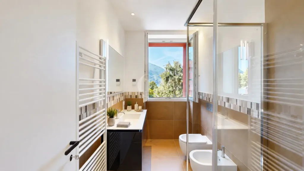 Vannitoad - Contemporary Trilocale with Lake View in Porlezza