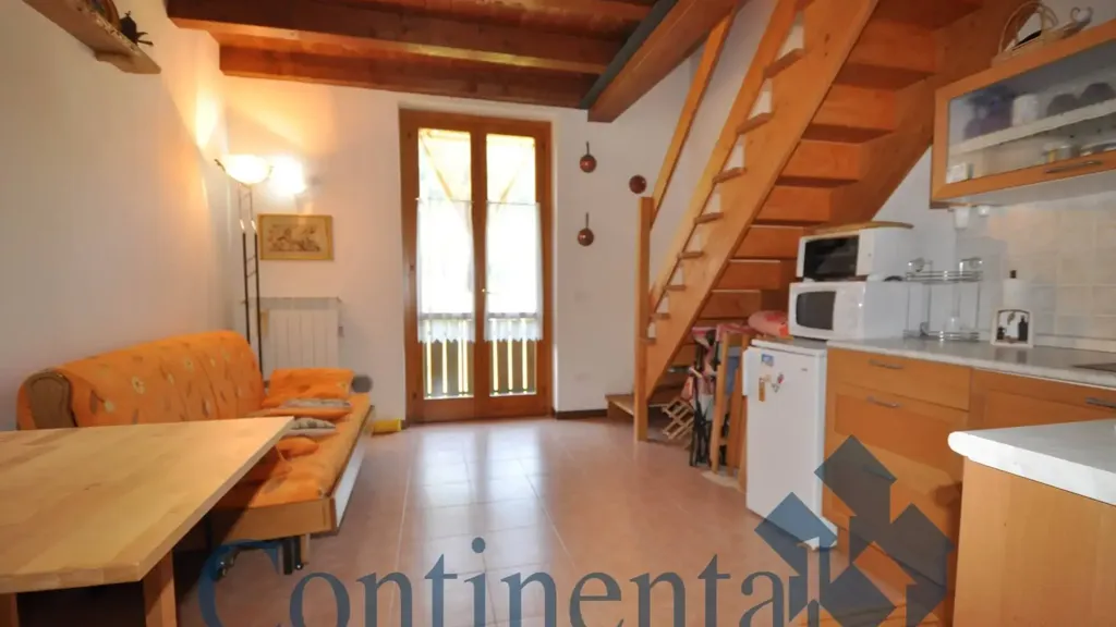Cuisine - Modern Apartment with Balcony in Lenna