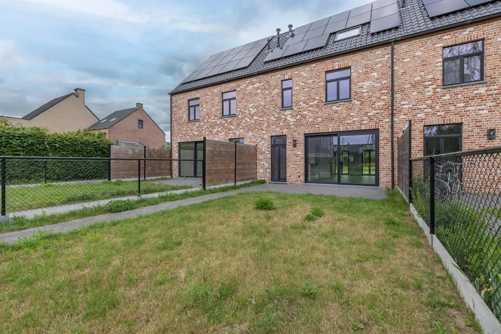 Exterior - New Build with Garden in Central Location