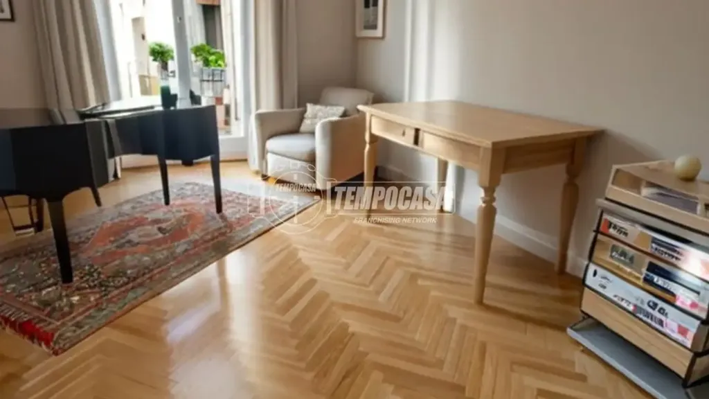 Elutuba - Penthouse with Box in Torino Crocetta