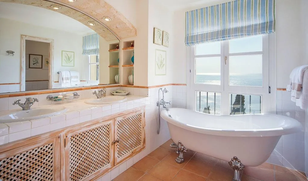 Salles de bain - Luxury Villa with Pool in Cala Llamp