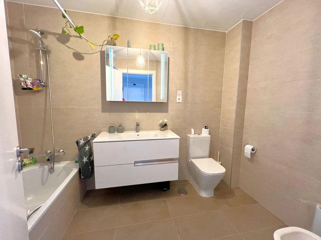 Bagni - Modern Villa with Golf View in San Roque