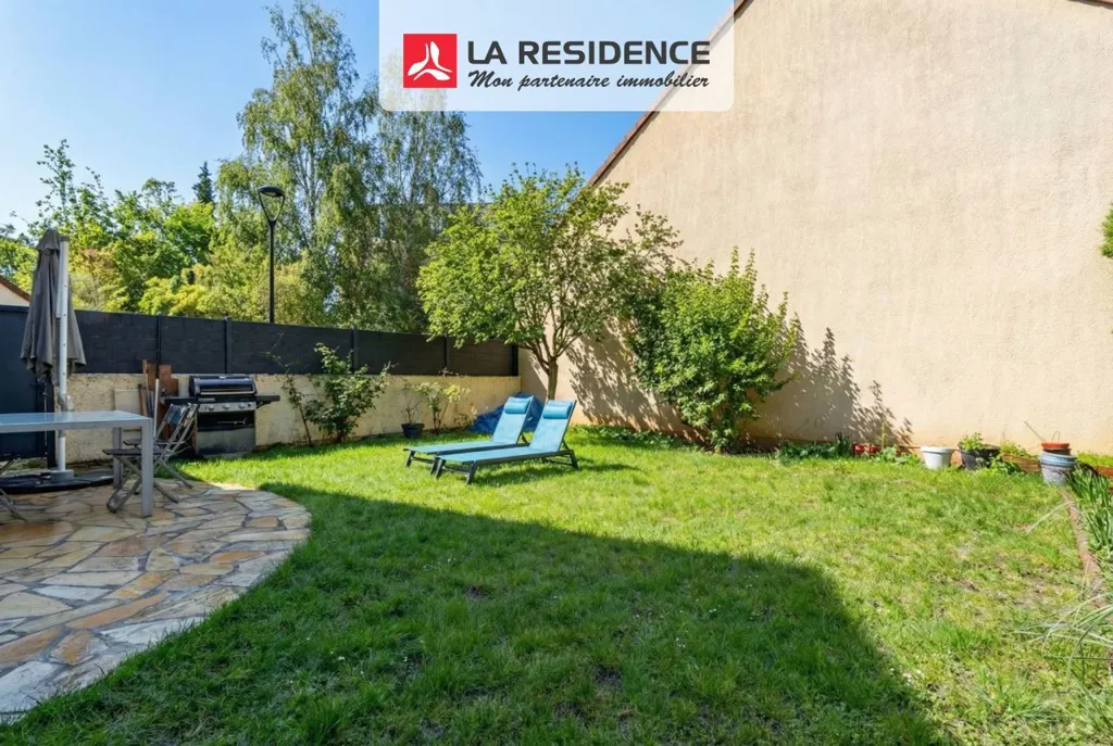 Jardin - Maison de 6 Pièces avec Jardin près de la Gare