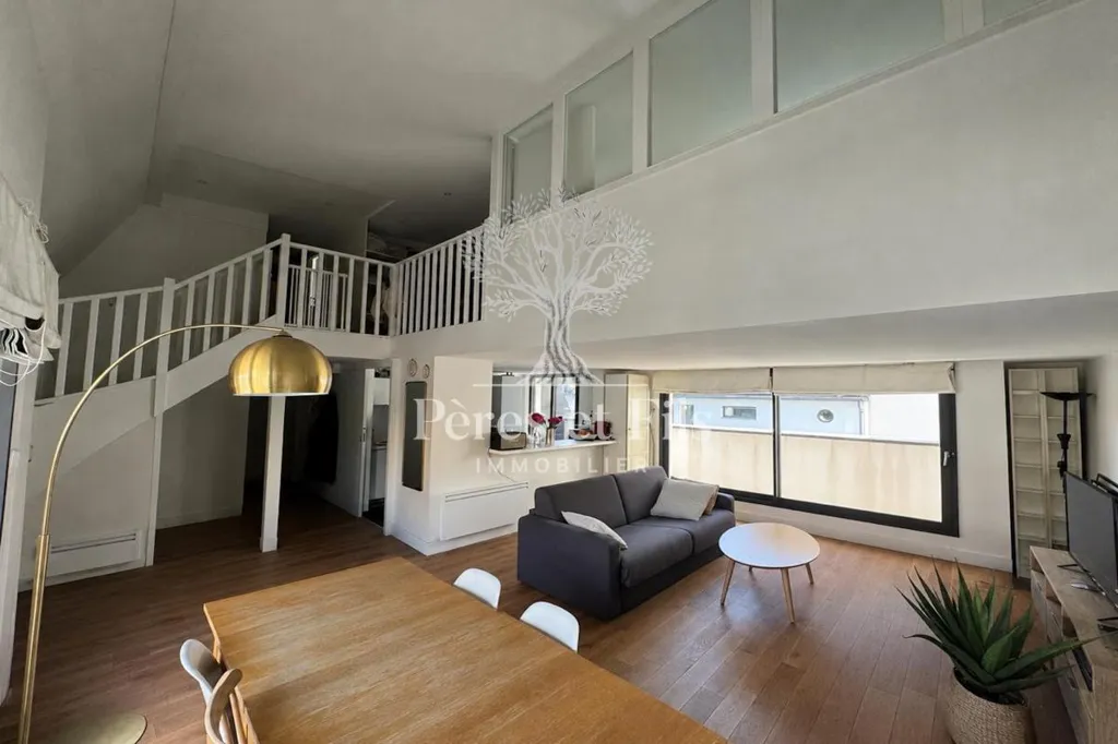 Séjour - Duplex Lumineux avec Balcons au Quartier des 3 Rues