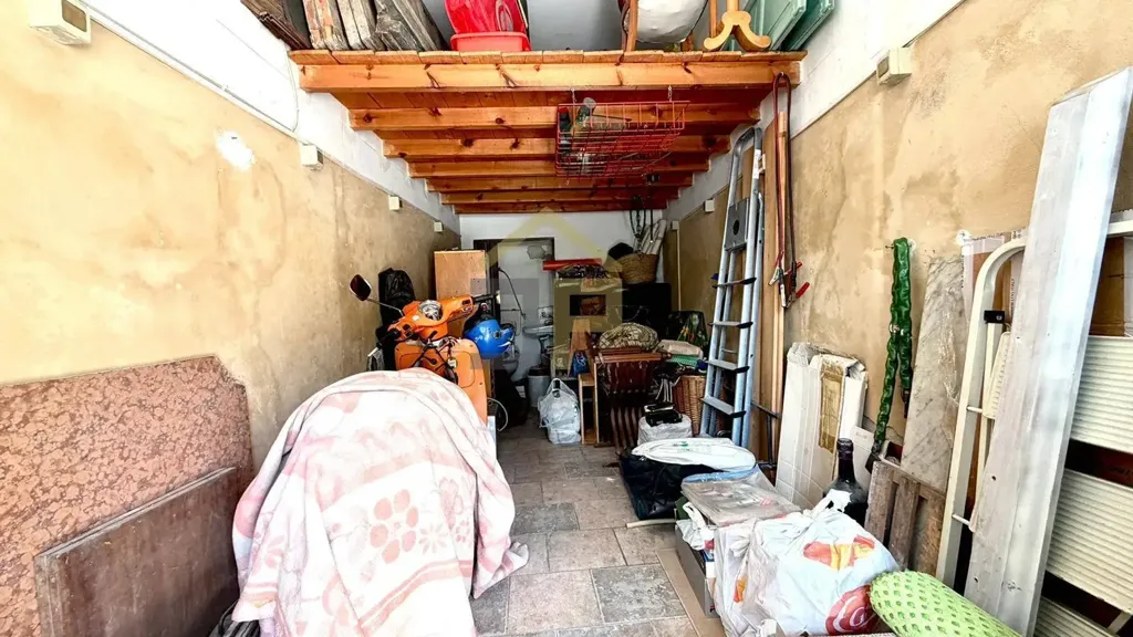 Buanderie - Studio Flat for Renovation in Palermo Centre