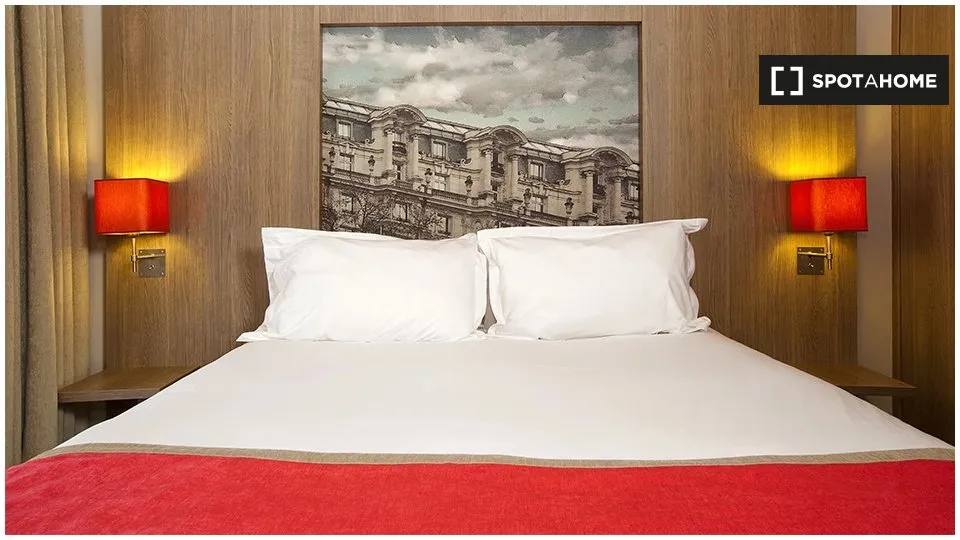 Chambres - Studio à Louer à Guyancourt, Paris