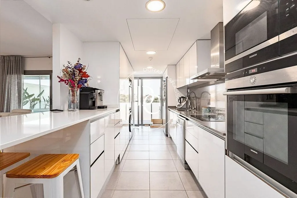 Köök - Apartment with Pool and Terrace in Vallpineda