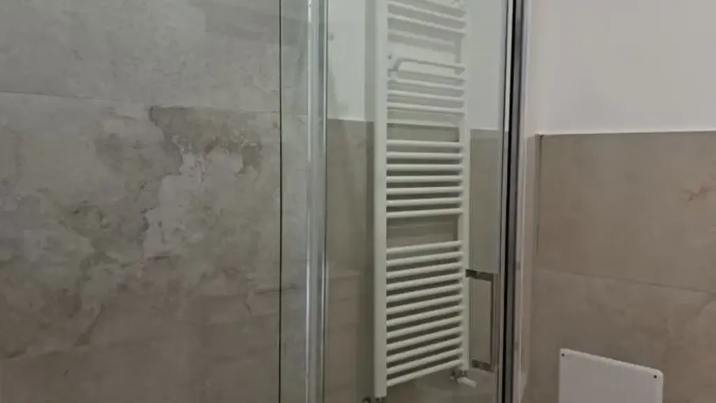 Salles de bain - Student-Exclusive Flat with Private Garden in Cassino