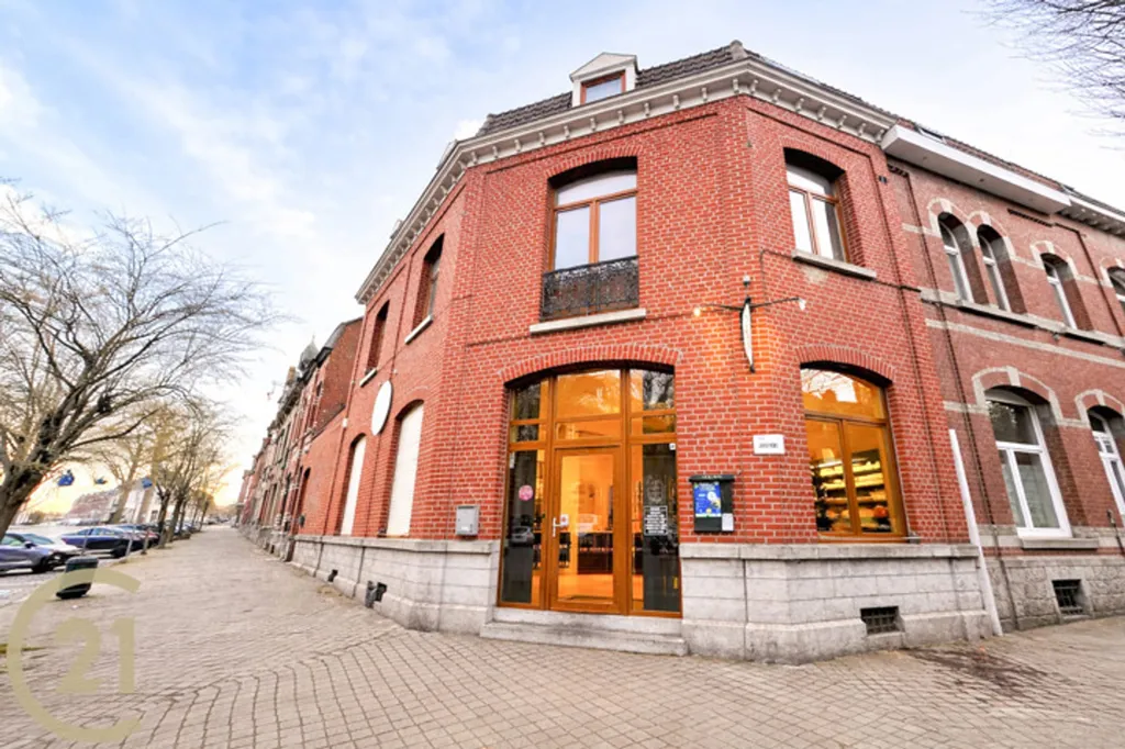 Välivaade - Investment Property with Commercial Space in Tournai