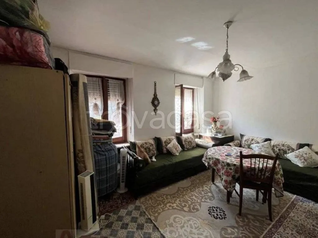 Séjour - Ground Floor Apartment with Courtyard Access in Priocca
