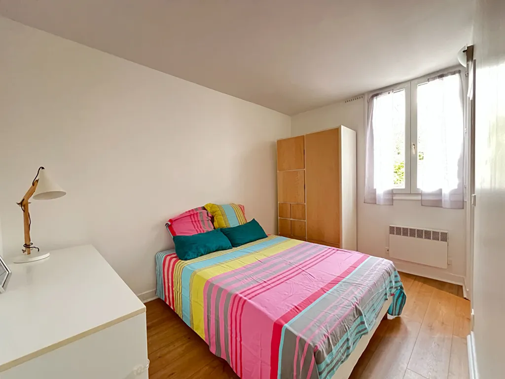 Camere da letto - 2-Bedroom Flat with Garden View in Suresnes