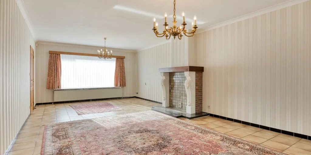 Séjour - Maison à Rénover avec Garage à Hoepertingen